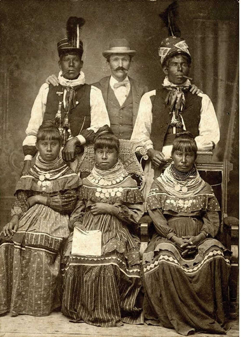 3.5X_16_25_01, 2/17/09, 9:31 AM,  8C, 2208x3120 (2008+2280), 67%, copy 4 stops,  1/20 s, R58.4, G14.0, B34.4